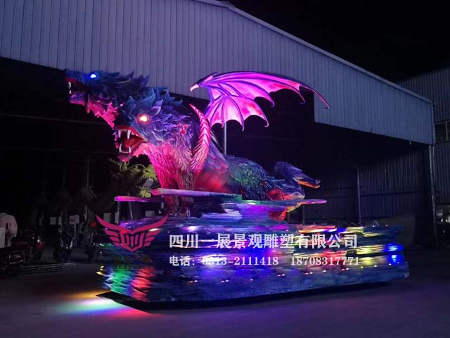 雙頭狼花車（玻璃鋼雕塑制作）